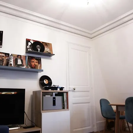 Charming Near Montmartre Apartamento Paris